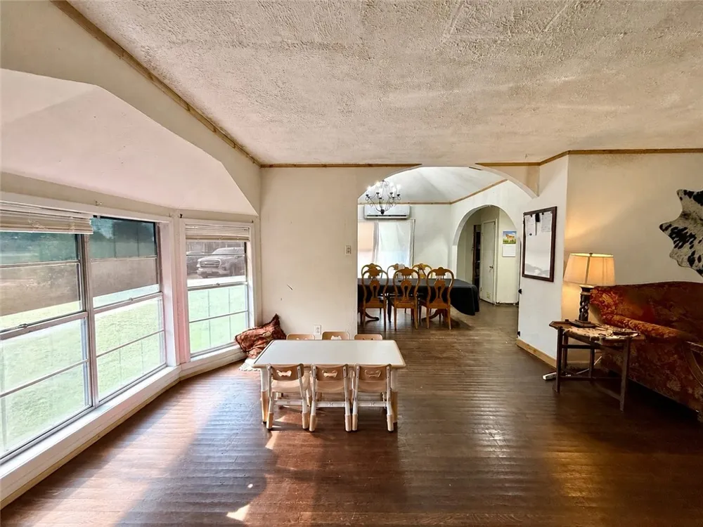 3926 S 6th Street Kingsville, TX 78363