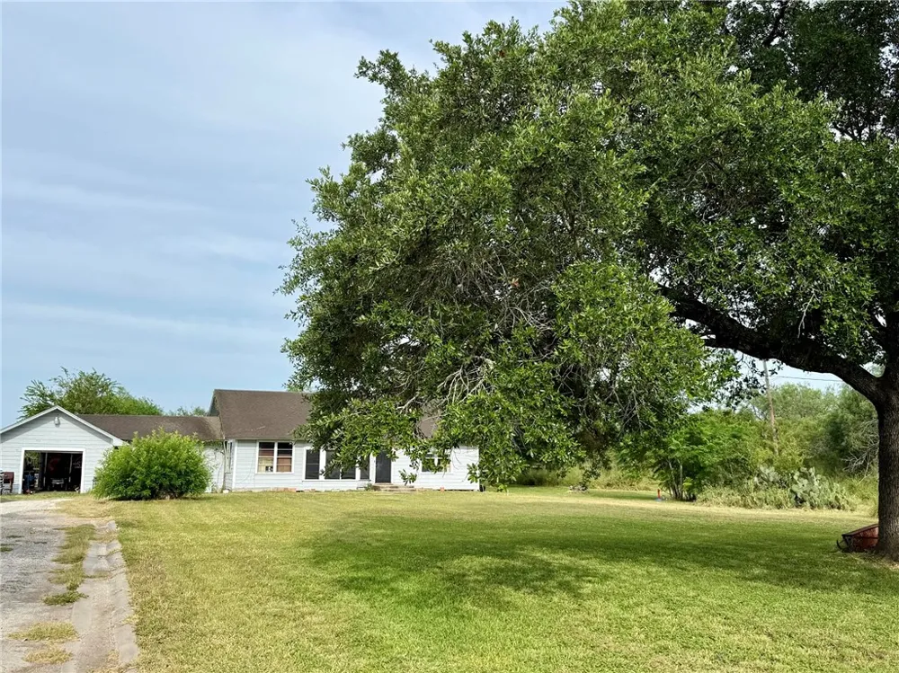 3926 S 6th Street Kingsville, TX 78363