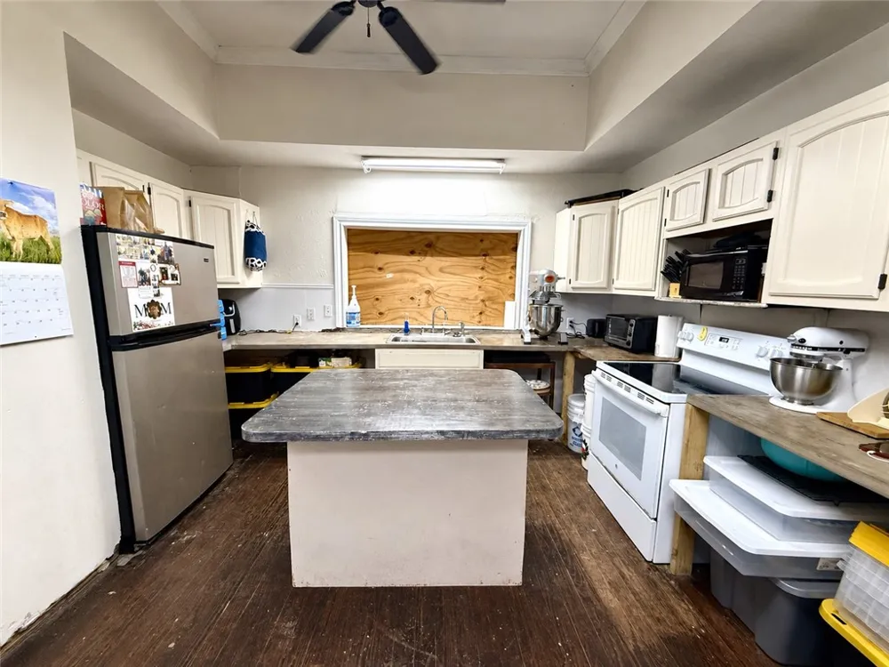 3926 S 6th Street Kingsville, TX 78363
