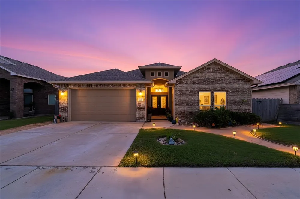 1113 Pine Hollow Lane Corpus Christi, TX 78418