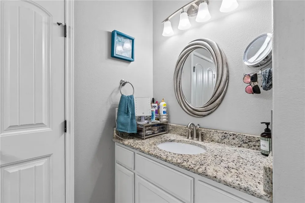 1113 Pine Hollow Lane Corpus Christi, TX 78418