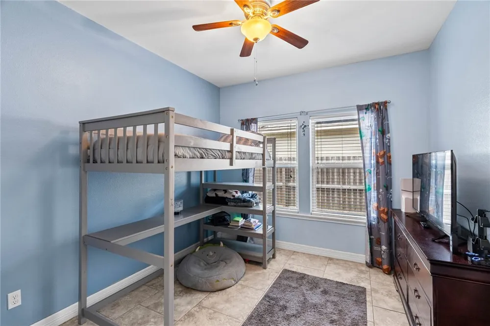 1113 Pine Hollow Lane Corpus Christi, TX 78418