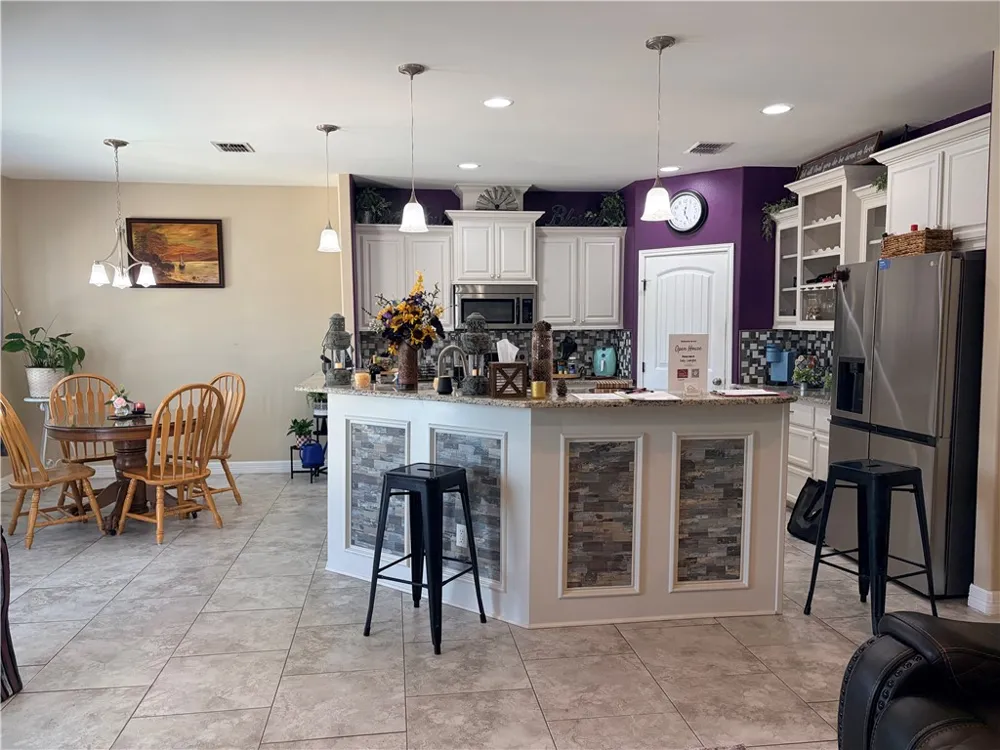 1113 Pine Hollow Lane Corpus Christi, TX 78418