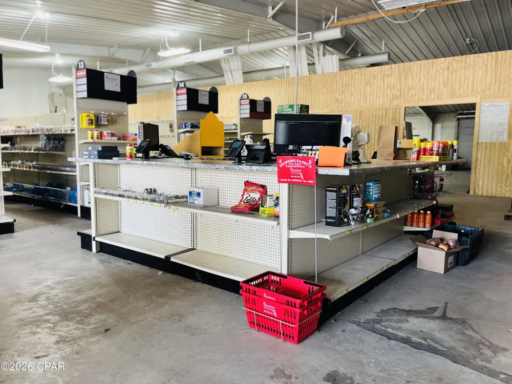 2845 Highway 71 Marianna, FL 32446