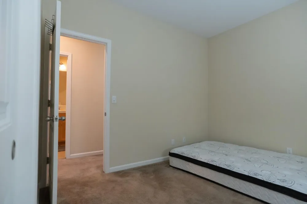 4869 Langley Way Merced, CA 95348