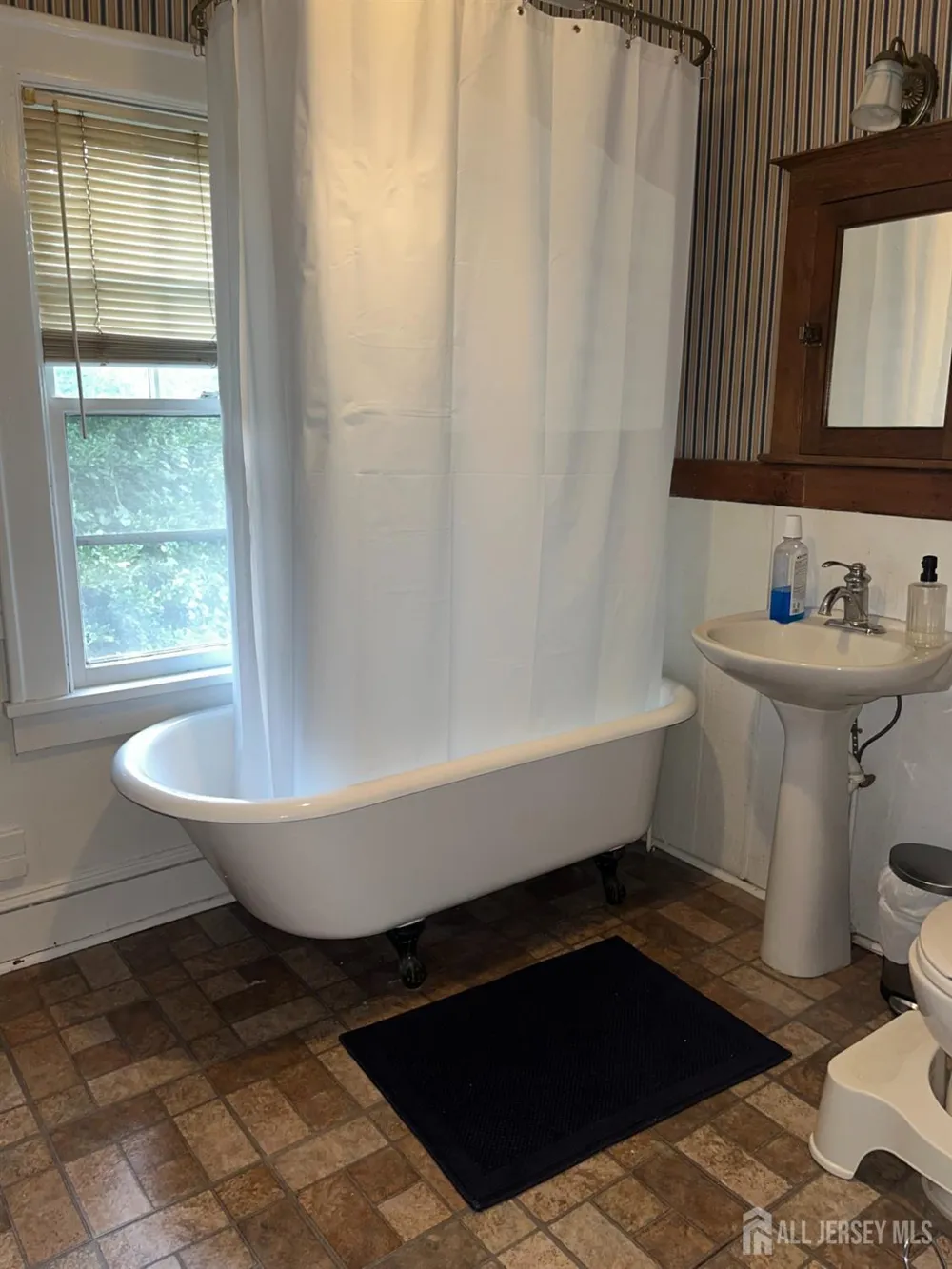 105 2nd Avenue Highland Park, NJ 08904