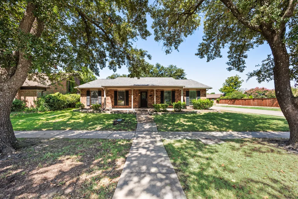 6117 Scenic Drive Rowlett, TX 75088