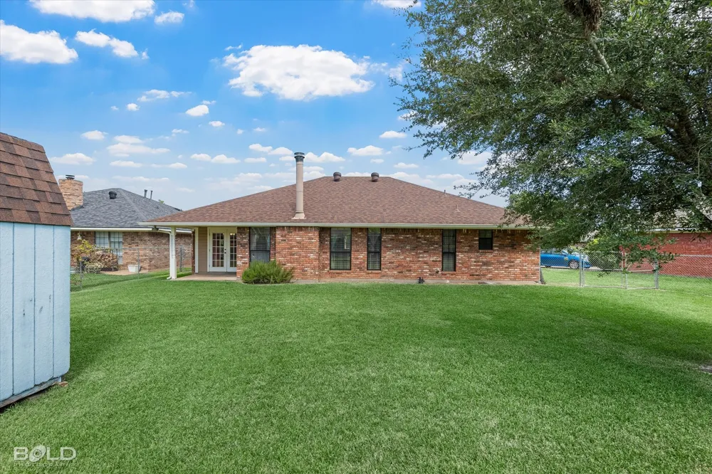 310 Brownlee Circle Bossier City, LA 71111