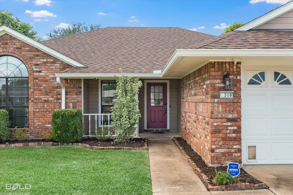 310 Brownlee Circle Bossier City, LA 71111