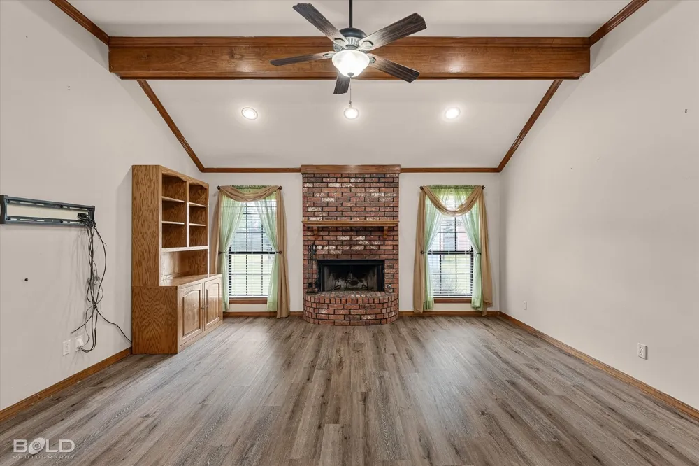 310 Brownlee Circle Bossier City, LA 71111