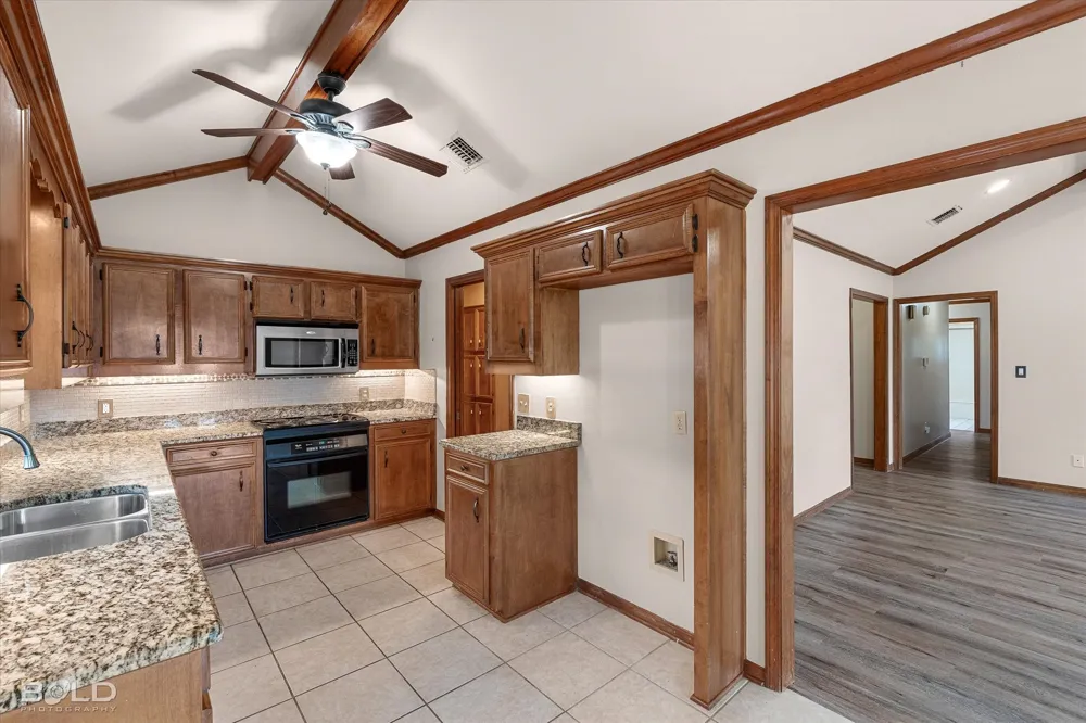 310 Brownlee Circle Bossier City, LA 71111