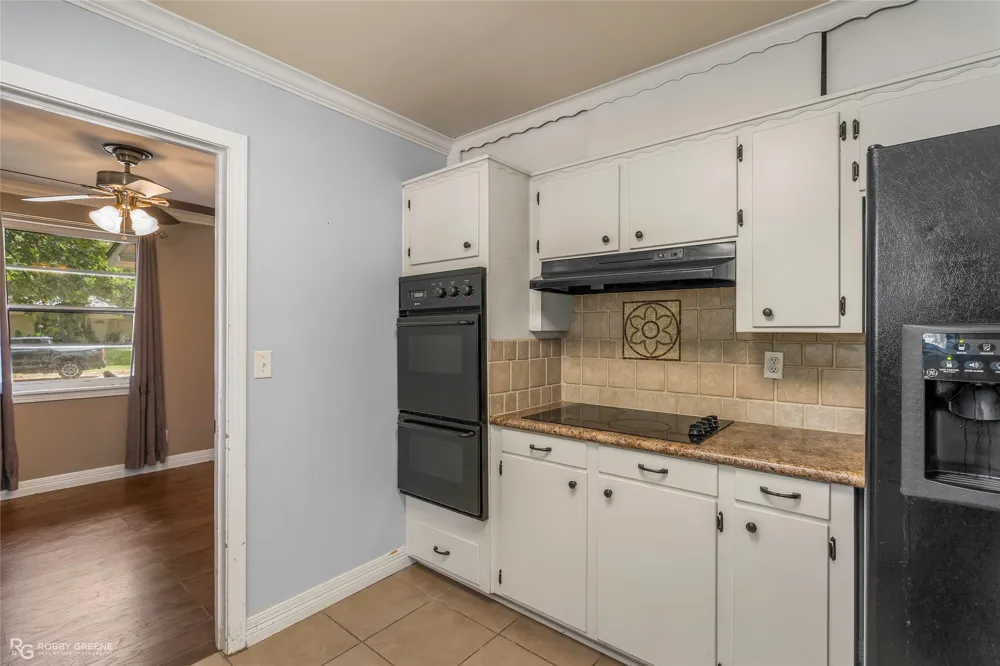 2704 E Cavett Drive Shreveport, LA 71104