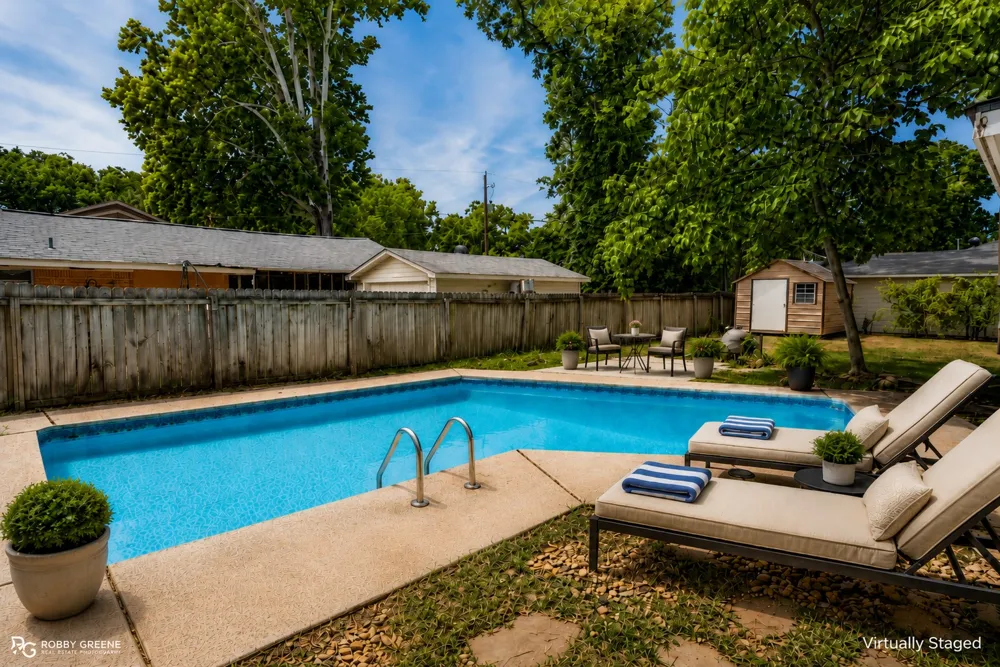 2704 E Cavett Drive Shreveport, LA 71104