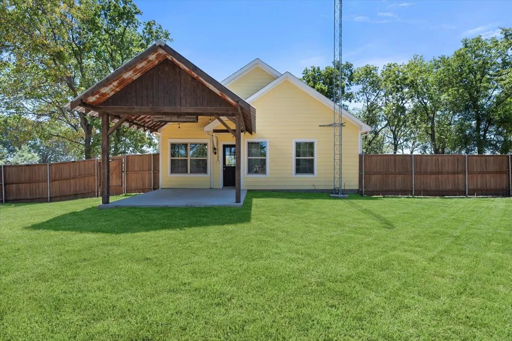 6013 SE County Road 3050 Corsicana, TX 75109