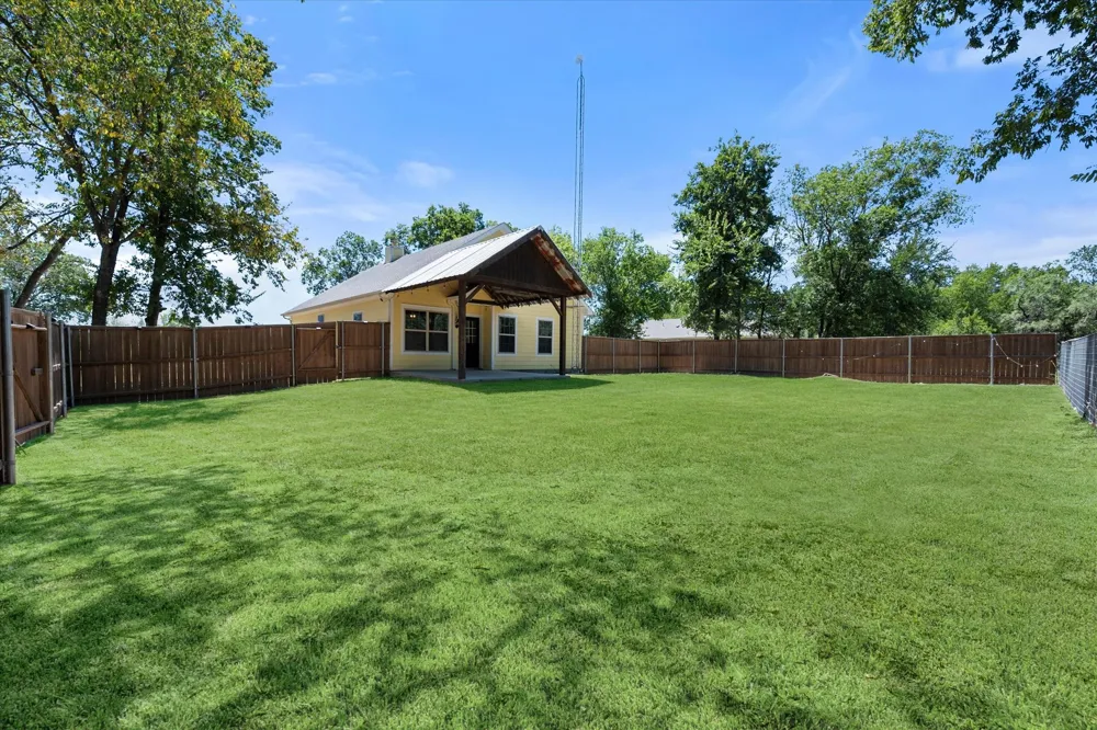 6013 SE County Road 3050 Corsicana, TX 75109