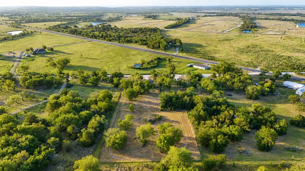 6013 SE County Road 3050 Corsicana, TX 75109