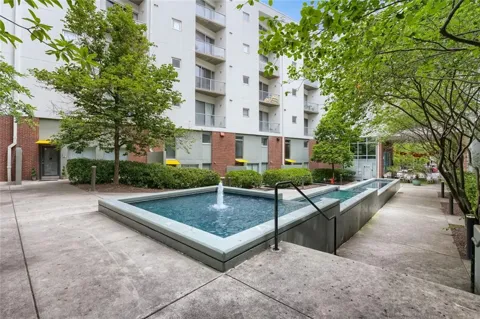 620 Glen Iris Drive NE #216