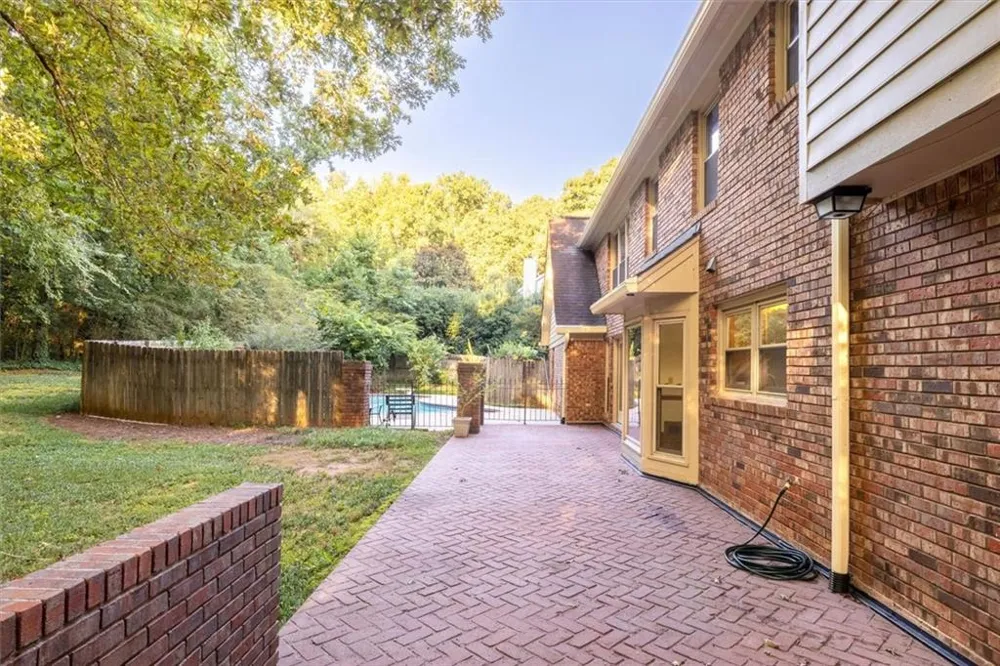 6088 Mill Stone Run Tucker, GA 30087