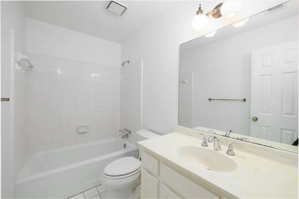 6088 Mill Stone Run Tucker, GA 30087