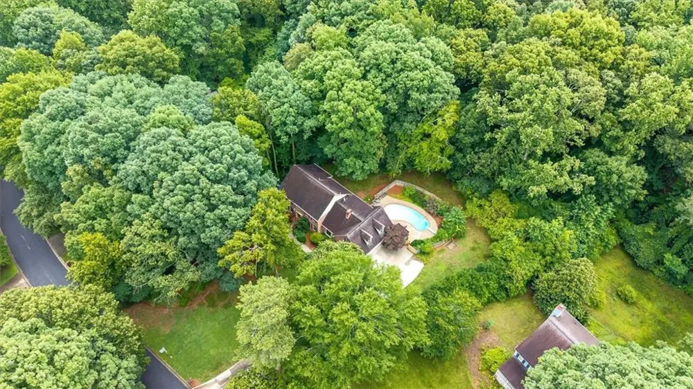 6088 Mill Stone Run Tucker, GA 30087
