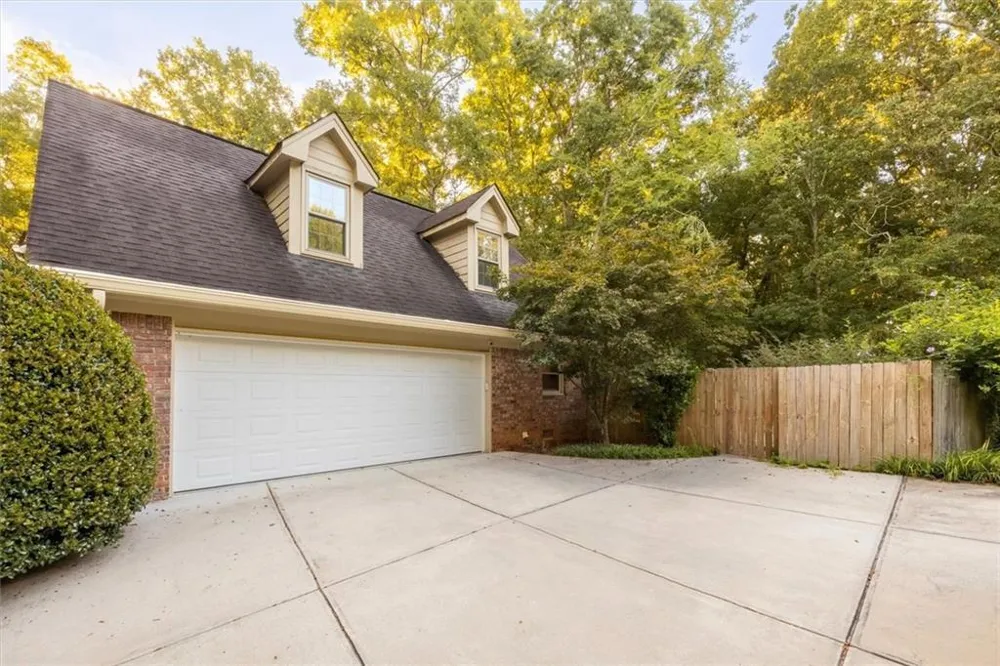6088 Mill Stone Run Tucker, GA 30087
