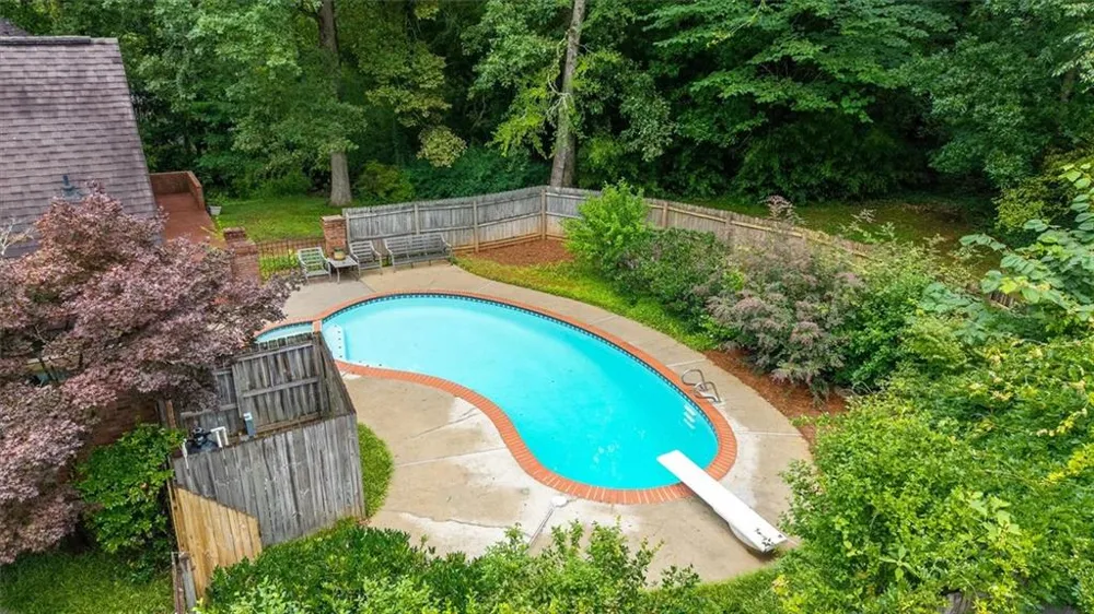 6088 Mill Stone Run Tucker, GA 30087