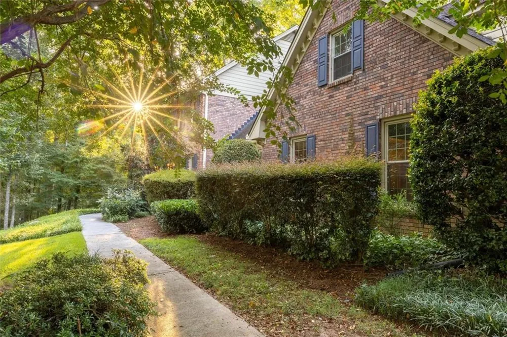 6088 Mill Stone Run Tucker, GA 30087