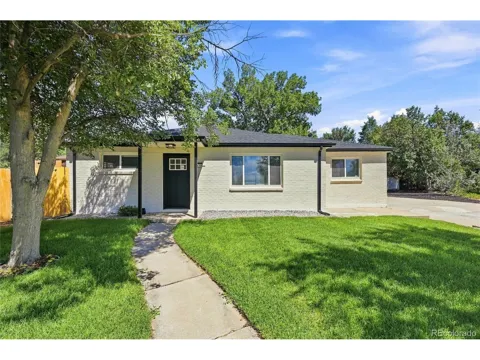 1430 Locust Place