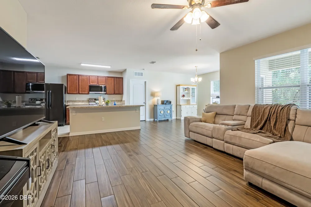 124 Fishermans Cove Drive Edgewater, FL 32141