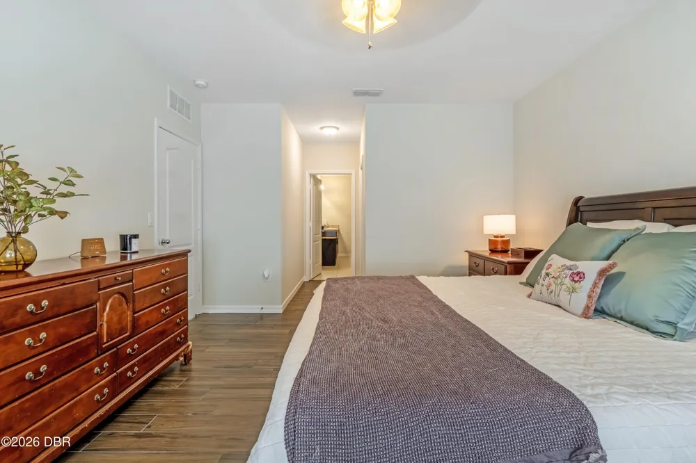 124 Fishermans Cove Drive Edgewater, FL 32141