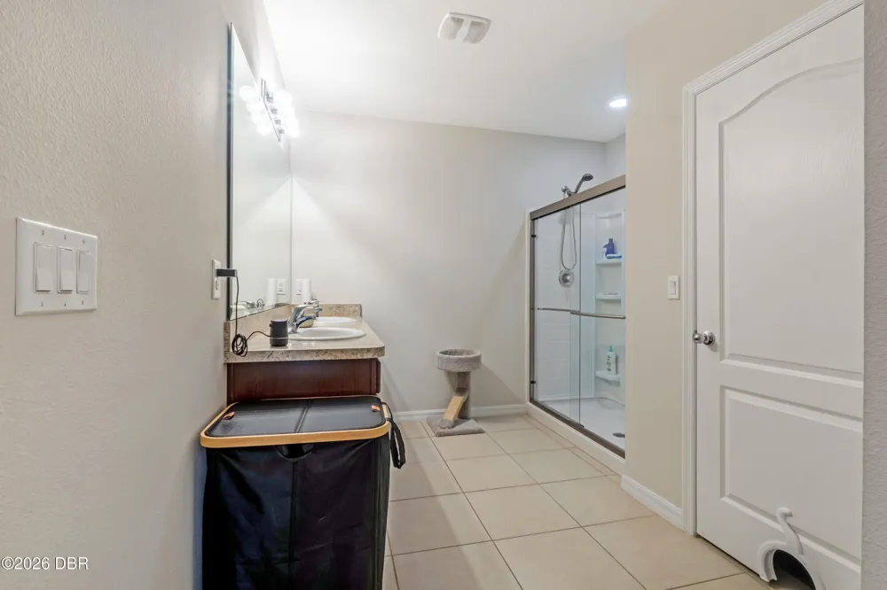 124 Fishermans Cove Drive Edgewater, FL 32141
