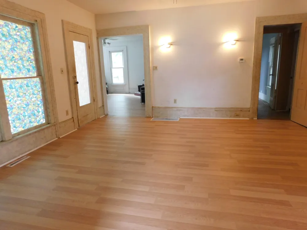 506 E 2nd Street Lawton, MI 49065