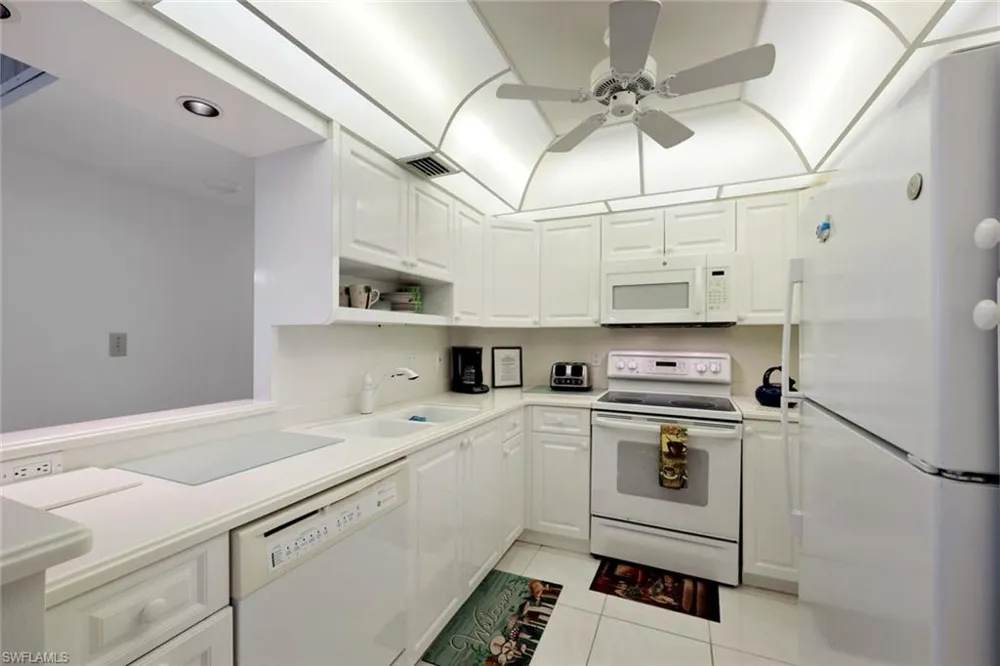 320 Seaview Court #307 Marco Island, FL 34145