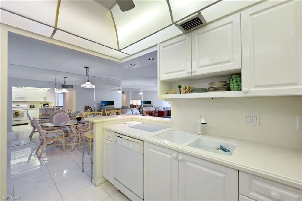 320 Seaview Court #307 Marco Island, FL 34145