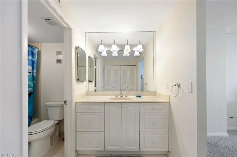 320 Seaview Court #307 Marco Island, FL 34145