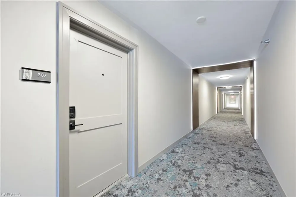320 Seaview Court #307 Marco Island, FL 34145