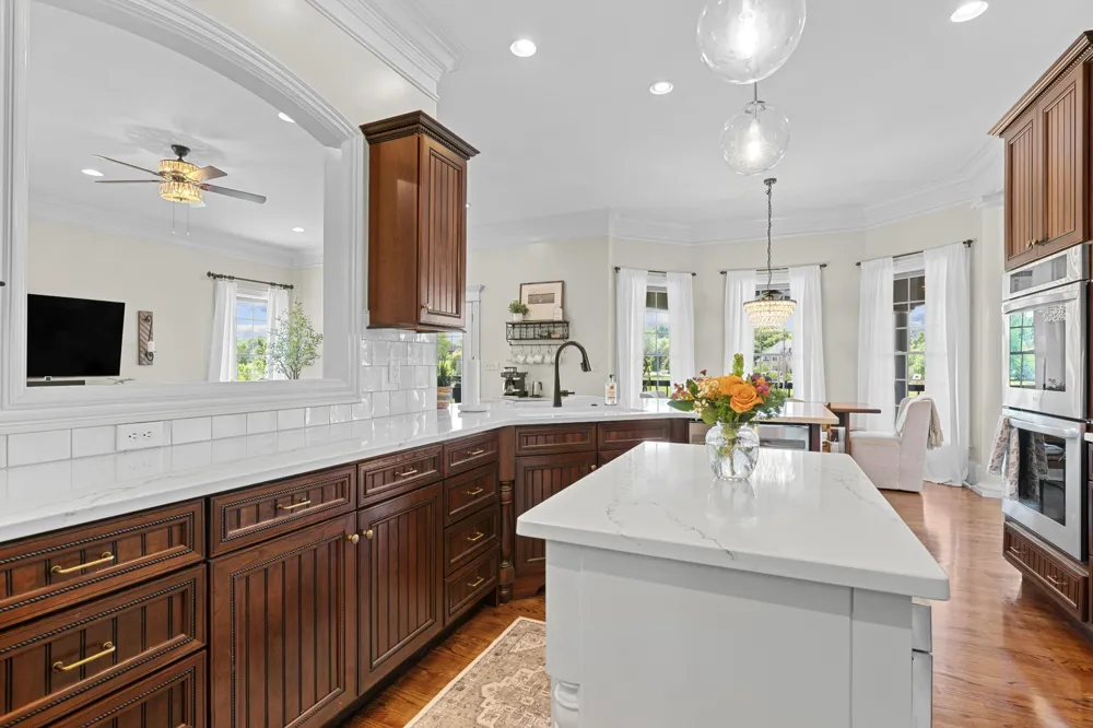 2020 Shoreline Dr Mount Juliet, TN 37122