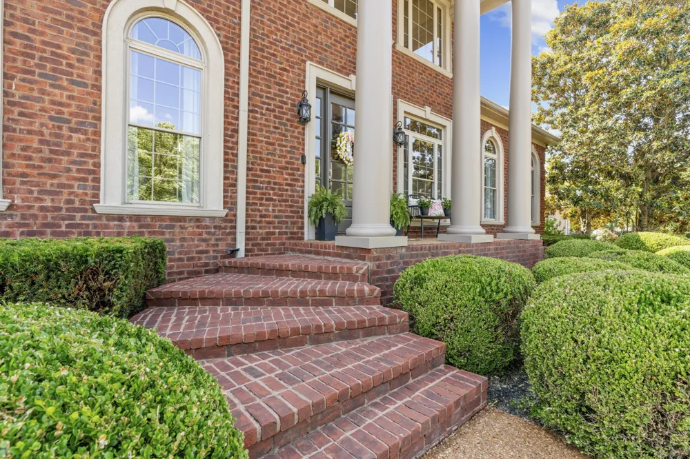 2020 Shoreline Dr Mount Juliet, TN 37122