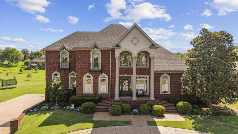 2020 Shoreline Dr Mount Juliet, TN 37122