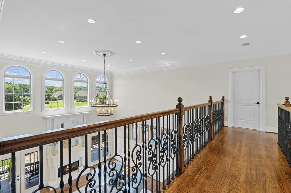 2020 Shoreline Dr Mount Juliet, TN 37122