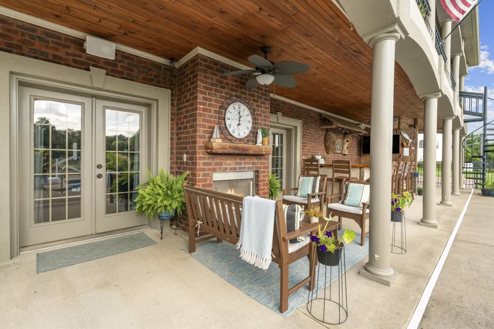 2020 Shoreline Dr Mount Juliet, TN 37122