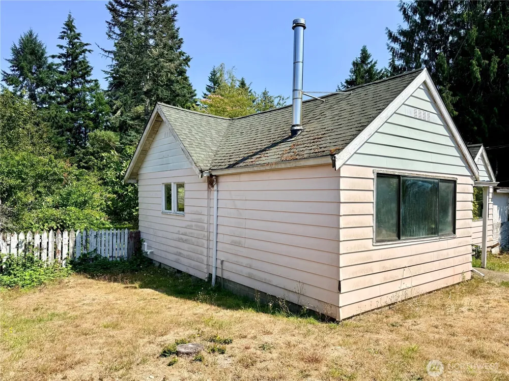 1919 Guy Wetzel Road Port Orchard, WA 98366