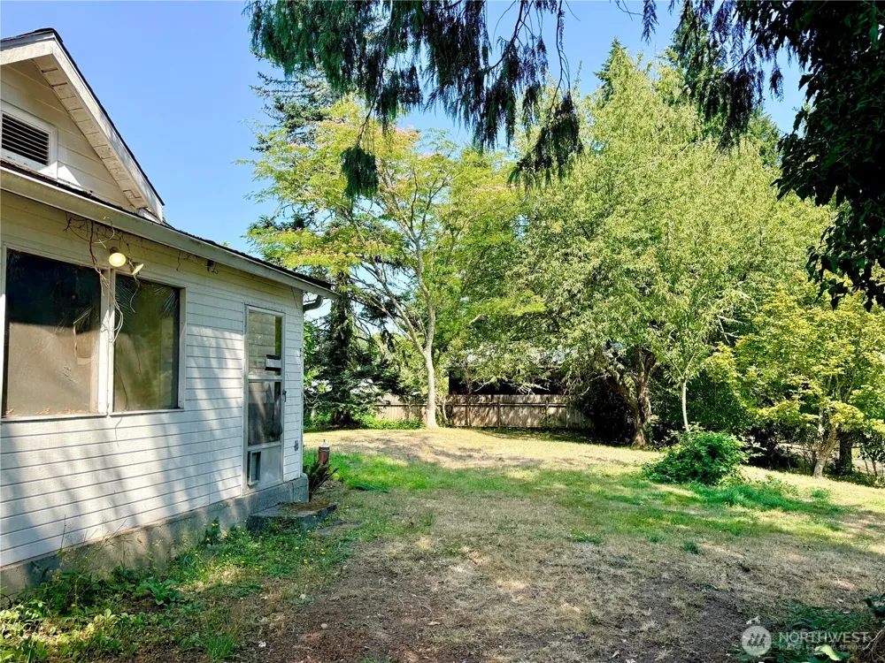 1919 Guy Wetzel Road Port Orchard, WA 98366