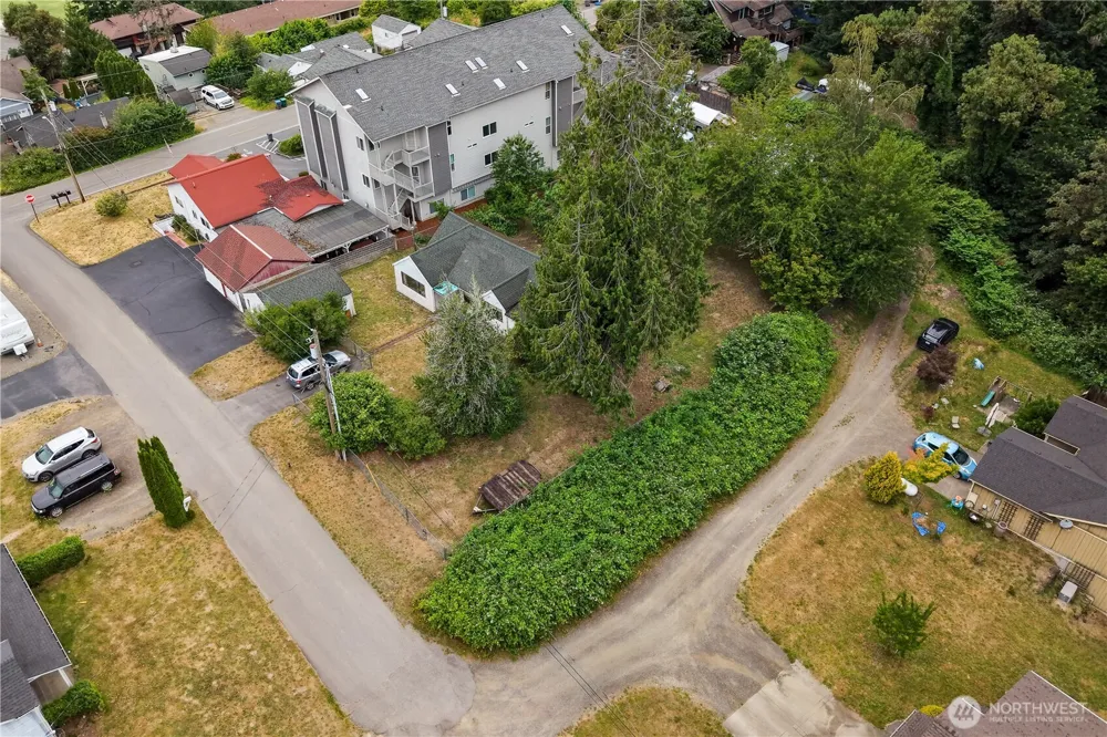 1919 Guy Wetzel Road Port Orchard, WA 98366