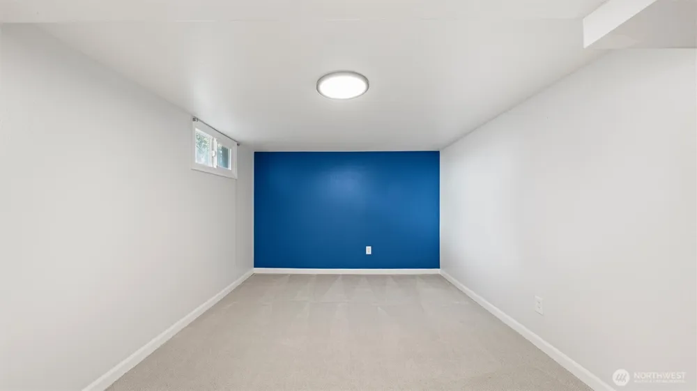211 SE 4th Street College Place, WA 99324