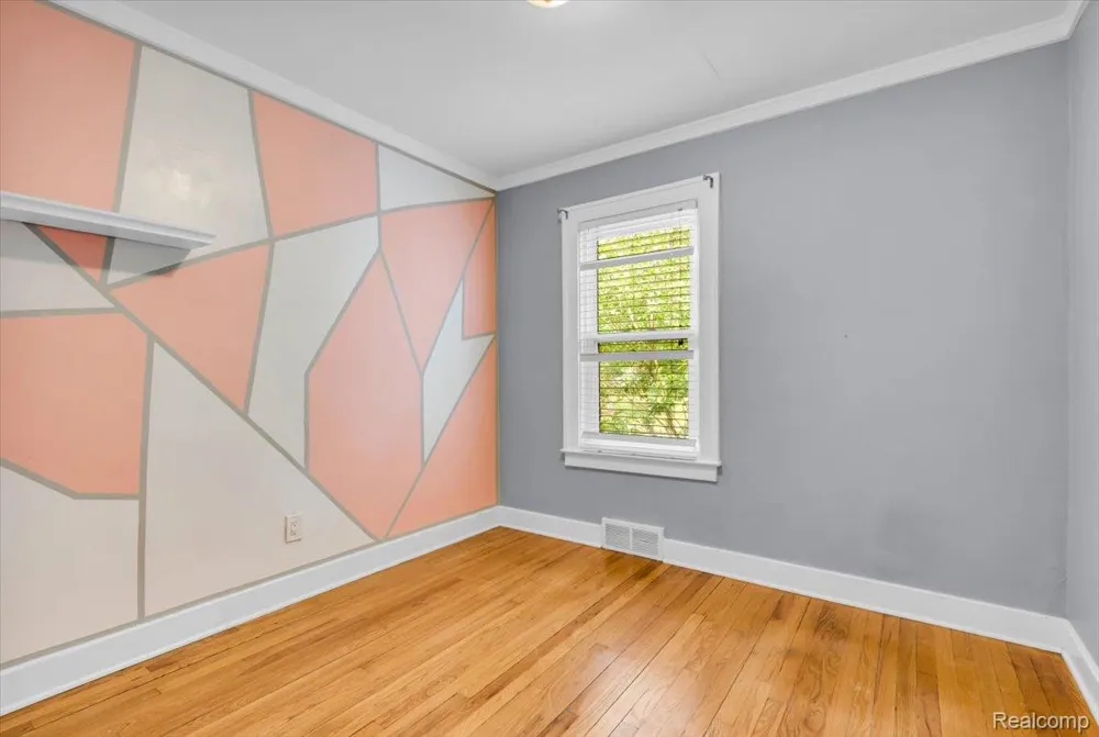 1306 Owana Avenue Royal Oak City, MI 48067