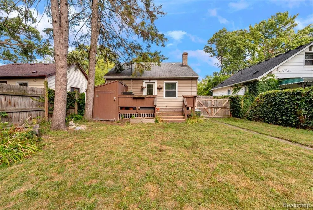1306 Owana Avenue Royal Oak City, MI 48067