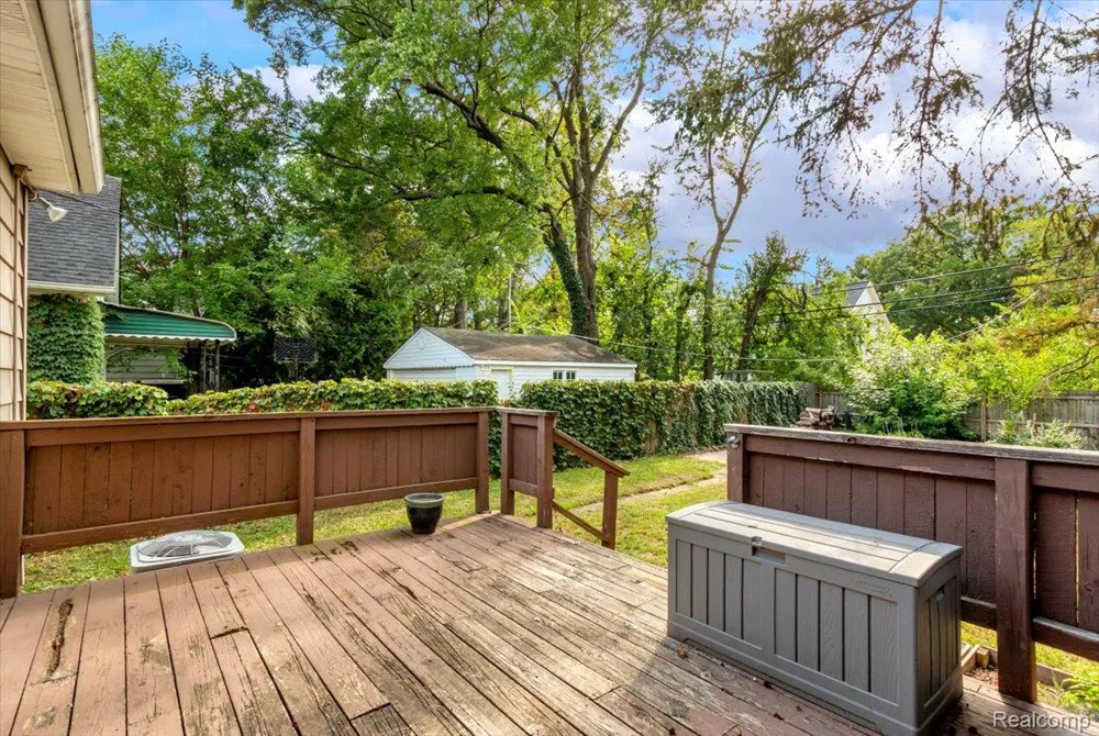 1306 Owana Avenue Royal Oak City, MI 48067