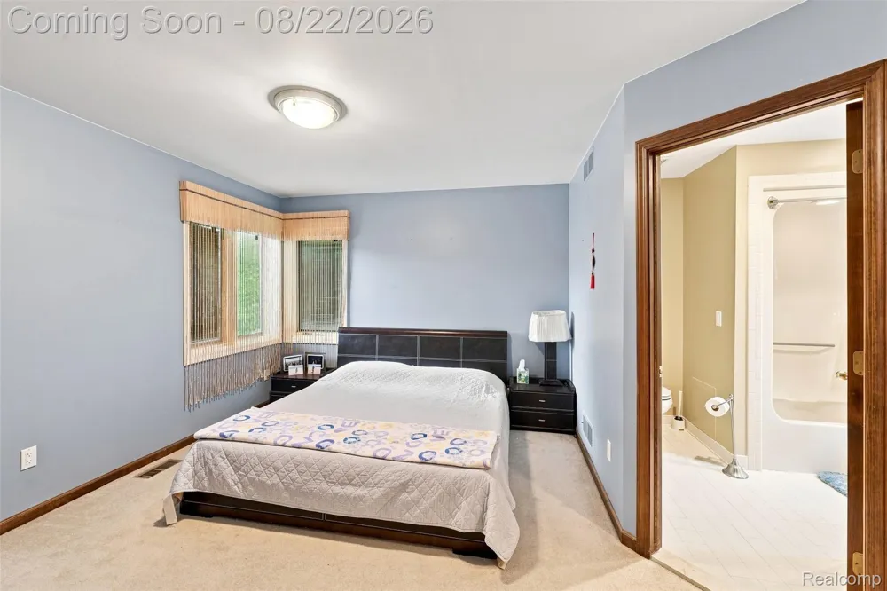 2070 Reagan Drive Rochester Hills City, MI 48309