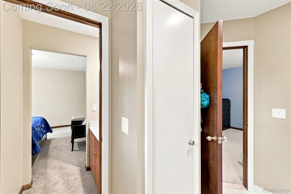 2070 Reagan Drive Rochester Hills City, MI 48309